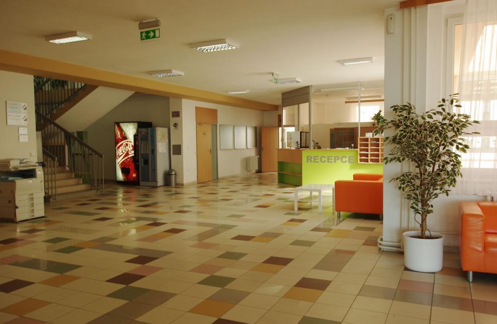 Koleje J.A.Komenského Brno Extérieur photo